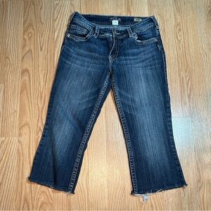 Silver Jeans Suki cut off capri 30‎
